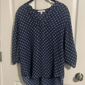 Chaus Blue Floral Women's Top